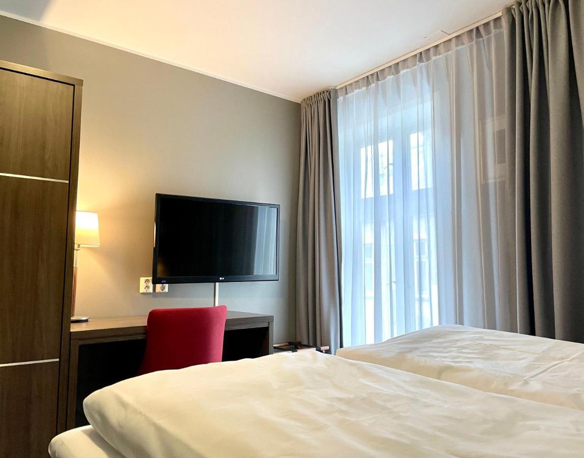 Karl Johans Gate 35 Hotell